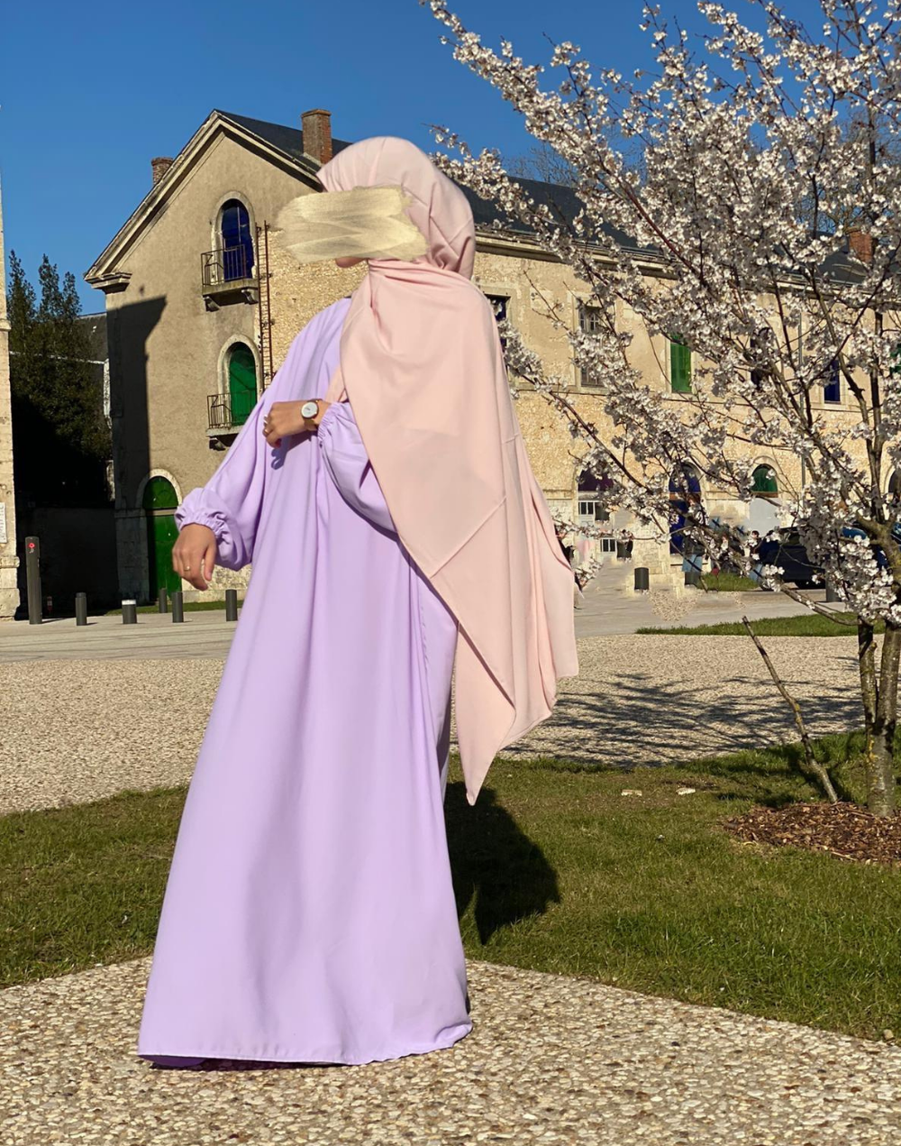 ABAYA ASSIA