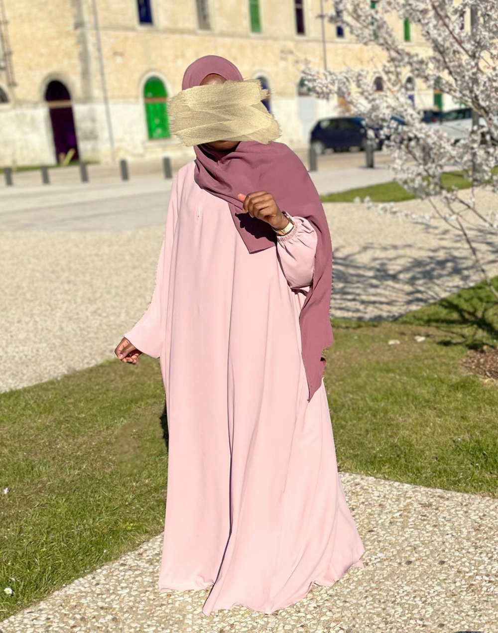 ABAYA ASSIA
