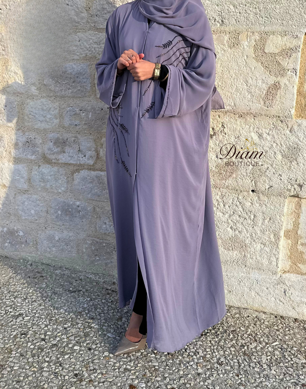 Abaya Dubai droite en mousseline doublée avec hijab et ceinture