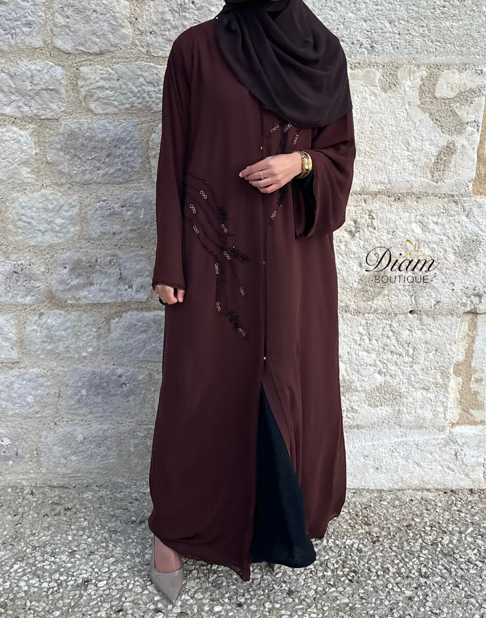 Abaya Dubai droite en mousseline doublée avec hijab et ceinture