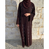 Abaya droite perlée en mousseline doublée – Hijab et ceinture inclus
