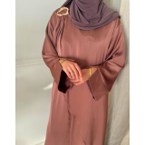 Robe satinée femme style oriental avec ceinture – Élégante et fluide