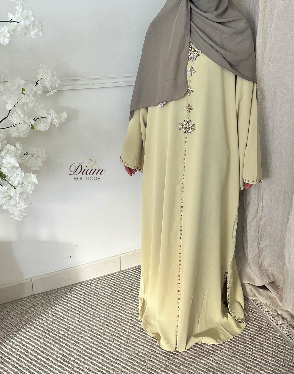 Abaya style caftan femme – Fluide et élégante pour soirées et occasions habillées