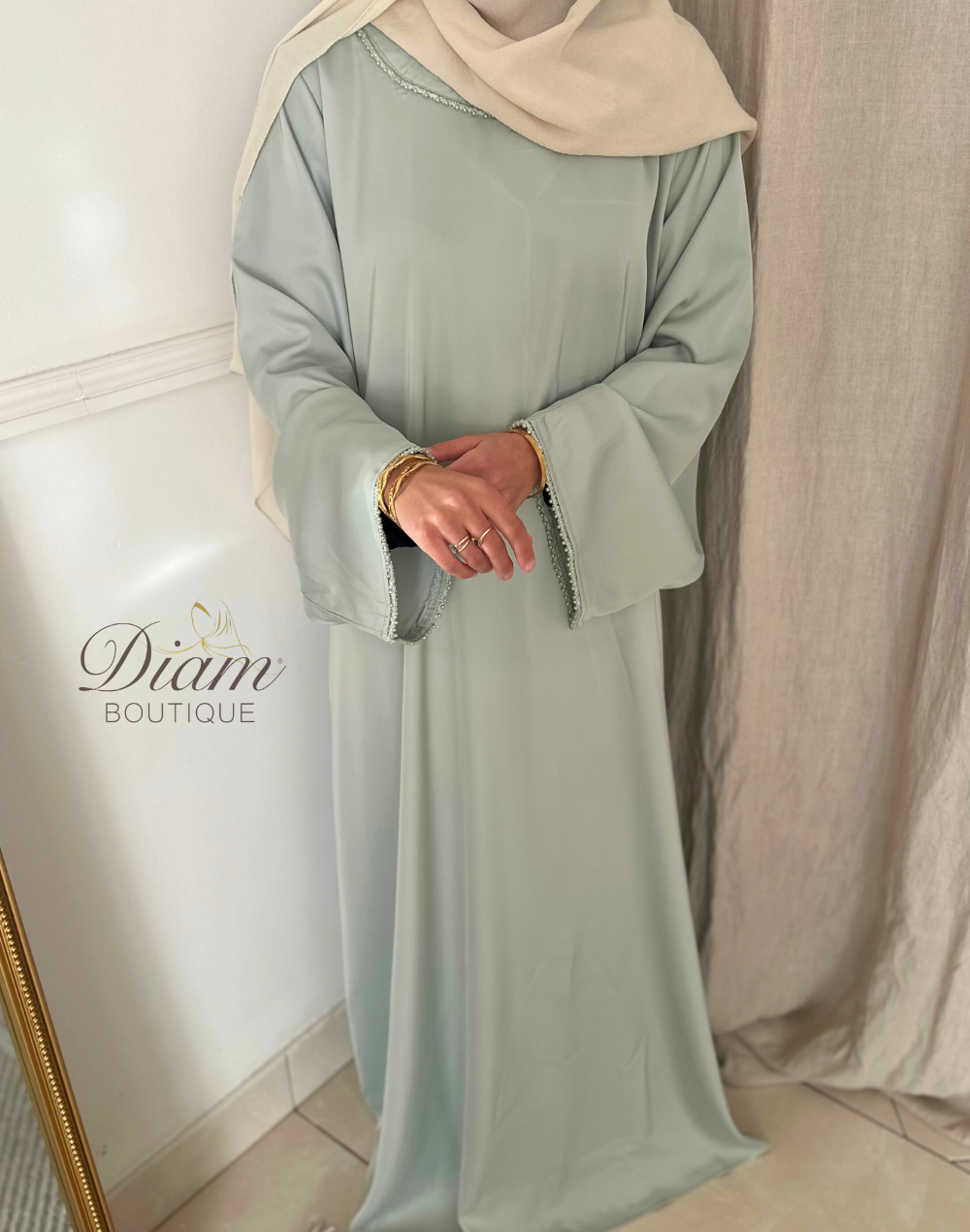 Abaya satin col rond perlée – Adultes & Enfants Mère Fille | Élégante et raffinée