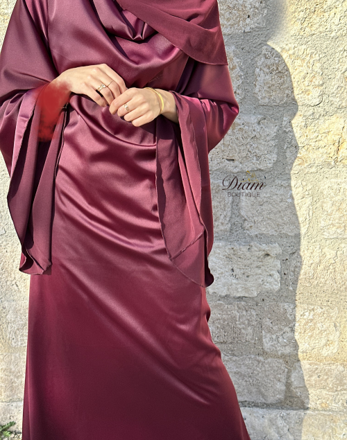 ROBE SATIN BORDEAUX