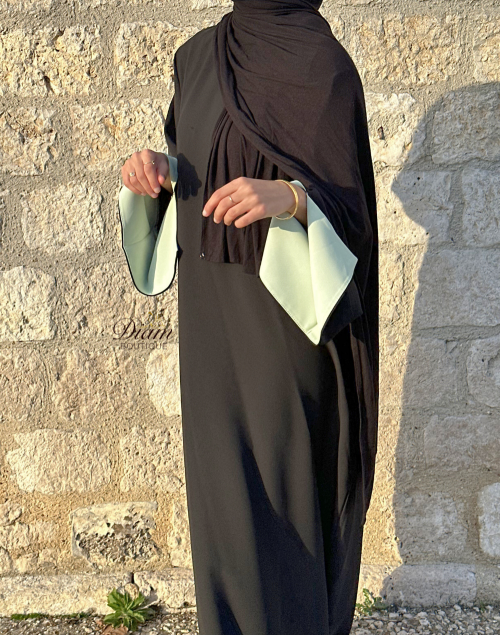 Abaya Crêpe Noir Bi-Color – Manches Fente